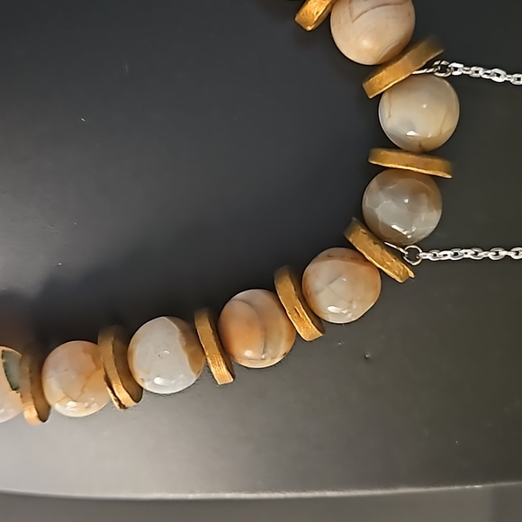Agate Stone Necklace with Wood Spacers - Picture 3 of 4